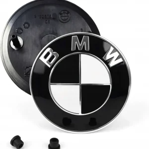 EMBLEMAT NA MASKĘ KLAPĘ BMW E34 E39 E30 E46 F10 F11 E83 E84 E53 X1 X3 82mm Zwrot pieniędzy