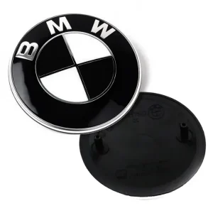 Tani EMBLEMAT ZNACZEK NA MASKĘ KLAPĘ BMW E81 E87 E60 E61 E90 E91 X1 X3 X5 82mm