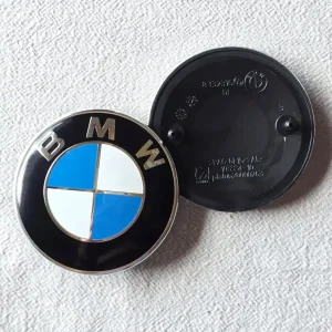 2× EMBLEMAT BMW 82mm NA MASKĘ KLAPĘ ZNACZEK LOGO E60 E61 E90 E91 E92 Darmowa dostawa