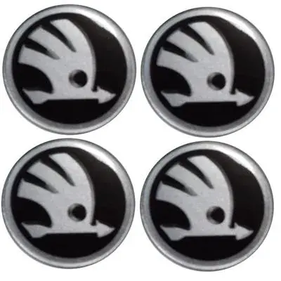 Naklejki na kołpaki emblemat Skoda 55mm sil sreb Ostatnia szansa