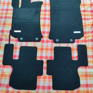 Oferta limitowana Oryginlane dywaniki rypsowe Mercedes-Benz R Klasa W251 krótka
