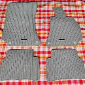 Oryginalne dywaniki rypsowe Mercedes-Benz W212 S212 RHD CLS X218 C218 RHD Darmowa dostawa