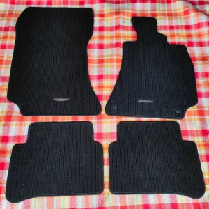 Kup teraz Oryginalne dywaniki rypsowe Mercedes-Benz W212 S212 RHD CLS X218 C218 RHD