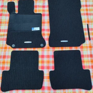 Darmowa dostawa Oryginalne dywaniki rypsowe Mercedes-Benz W204 S204