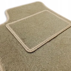 Zwrot pieniędzy BEŻOWY KOMPLET DYWANIKÓW DO TOYOTA AVENSIS I (1997-2003) | ST