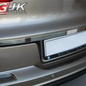 Autentyczny Croni MAZDA CX-5 od 2012 Listwa na klapę bagażnika (połysk) MA03UKP