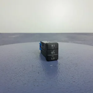 Zamów teraz TOYOTA COROLLA XI E16 PRZEŁĄCZNIK PODGRZEWANIA FOTELA 191690