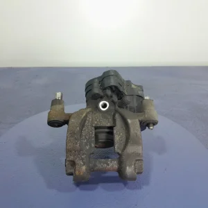 VW PASSAT B8 2.0 TDI 150 KM ZACISK HAMULCOWY TYŁ TYLNY LEWY 3Q0615405J Ekspresowa dostawa