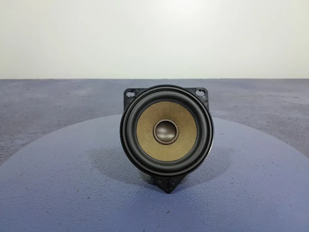 Autentyczny BMW X5 F15 GŁOŚNIK SREDNIOTONOWY 9295684