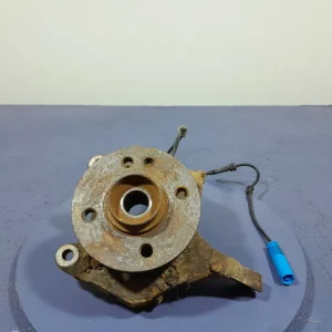 Wyprzedaż MINI COOPER R56 ONE 1.4 95 KM ZWROTNICA PIASTA PRZÓD LEWA