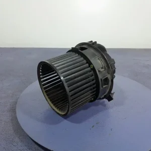 Wysoka jakość RENAULT ARKANA 20-23 DMUCHAWA POWIETRZA 74T51023C