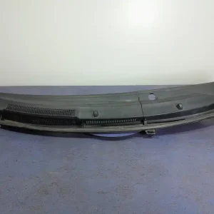 Wysoka jakość TOYOTA YARIS II LIFT PODSZYBIE PLASTIKOWE 55782-0D100 55781-0D100