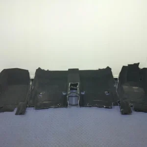 Zwrot pieniędzy MERCEDES E W213 SEDAN DYWAN WYKŁADZINA PODŁOGA A2136800440 A2136800741