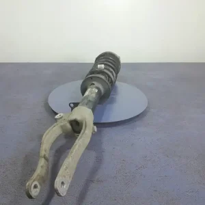 BMW 5 G30 3.0D 265 KM AMORTYZATOR PRZÓD PRAWY 6866610 Rabat