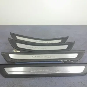 Wysoka jakość BMW 5 G30 G31 LISTWY NAKŁADKI PROGOWE LUXURY LINE 4 SZT 7385267