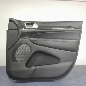 Wyprzedaż JEEP GRAND CHEROKEE WK2 LIFT TAPICERKA DRZWI PRZÓD PRAWA OVERLAND EU