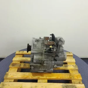 Wyprzedaż VW PASSAT B7 2.0 TDI CFG 170 KM SKRZYNIA BIEGÓW MANUAL 6B NGD