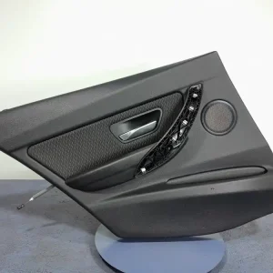 Wyprzedaż BMW 3 F31 TOURING KOMBI TAPICERKA BOCZEK DRZWI TYŁ LEWY SKÓRA BDAT