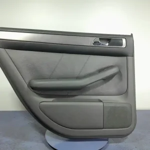 AUDI A6 C5 SEDAN TAPICERKA BOCZEK DRZWI TYŁ TYLNY LEWY SKÓRA Bezpieczna płatność