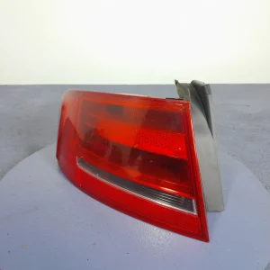 AUDI A4 B8 LAMPA TYŁ LEWA ZEWNĘTRZNA SEDAN EU 8K5945095D Nowość
