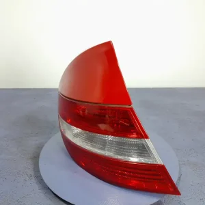 Bezpieczna płatność MERCEDES CLC CL203 LAMPA TYŁ TYLNA LEWA W BŁOTNIK A2038204764