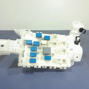 Wysoka jakość SUZUKI SX4 S-CROSS 13- 1.6B 117 KM SKRZYNKA BEZPIECZNIKÓW AA1A-4881