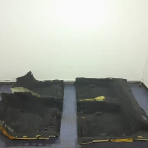 VOLVO V40 II DYWAN WYKŁADZINA PODŁOGA 3 SZT Autentyczny