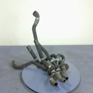 AUDI A8 D5 KRUCIEC PRZEWODY WĘŻE WODY NAGRZEWNICY 8W0122291AD Ekspresowa dostawa