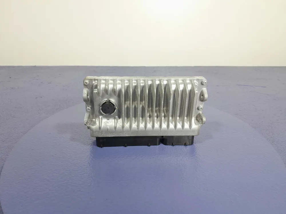 Zamów teraz TOYOTA AURIS II LIFT 1.8 HYB 136 KM 2ZRFXE STEROWNIK SILNIKA 89661-0ZU60