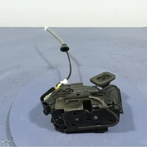 Bezpieczna płatność SKODA OCTAVIA III LIFT KOMBI ZAMEK DRZWI TYŁ PRAWY 7 PIN KEYLESS 5TA839016L