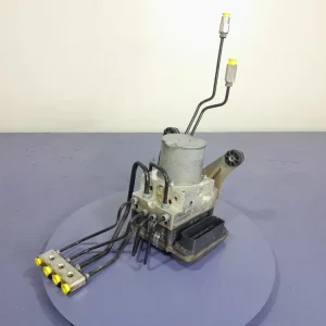 Wyprzedaż BMW 5 F10 F11 3.0D 204 KM POMPA ABS 6785442