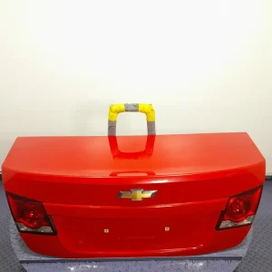 CHEVROLET CRUZE I J300 SEDAN KLAPA TYLNA TYŁ GGE Tani