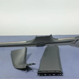 VW PASSAT B8 KOMBI KOMPLET OSŁON BOCZNYCH STRONA PRAWA 3G0853372M Ostatnia szansa