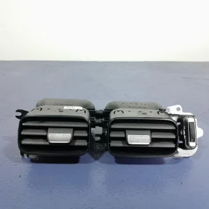 Zamów teraz MERCEDES GLE W167 KRATKI NAWIEWU PRAWY ŚRODEK A1678307901